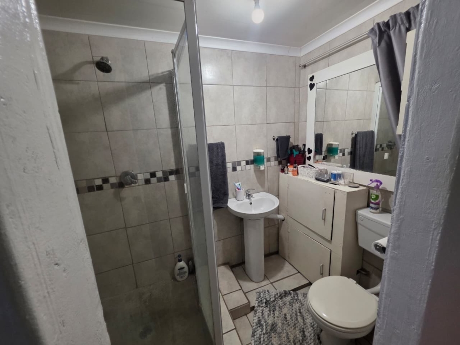 4 Bedroom Property for Sale in Oos Einde North West